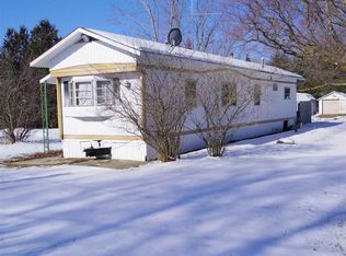 10592 Seneca Ave, Charlevoix, MI 49720