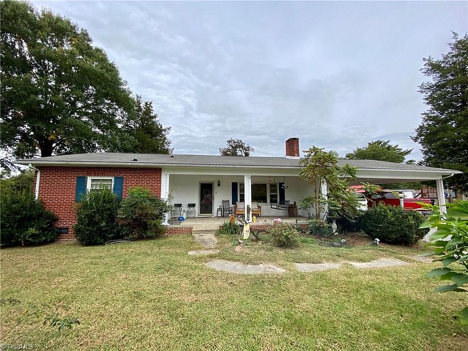 2nd image of 4521 Huff Rd