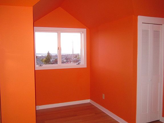 2nd upstairs bedroom