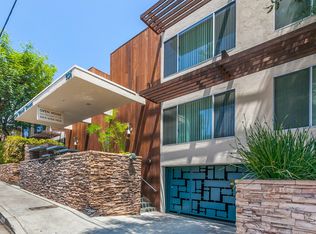 936 N San Vicente Blvd APT 3, West Hollywood, CA 90069