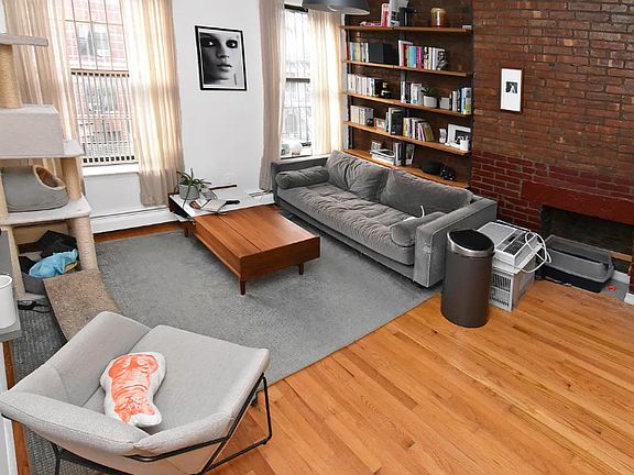 2nd image of 531 E 11th St #5F