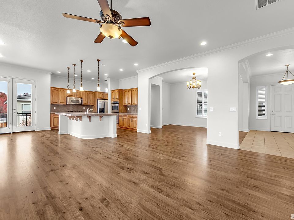 ari★ 6175 Axis Dr, Sparks, NV 89436 | Zillow