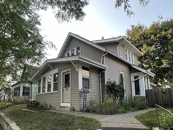 2nd image of 823 Juno Ave