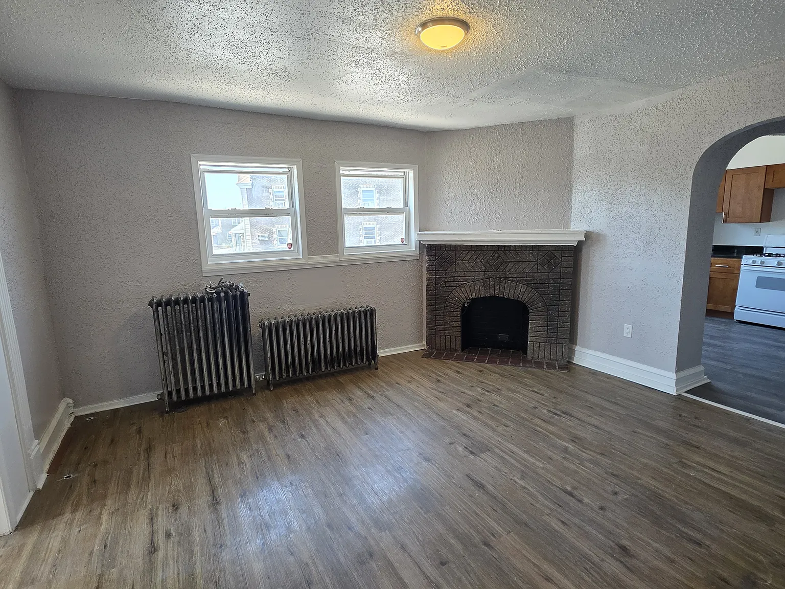 2 bed, 750 sqft, $1,150 — Photo 4