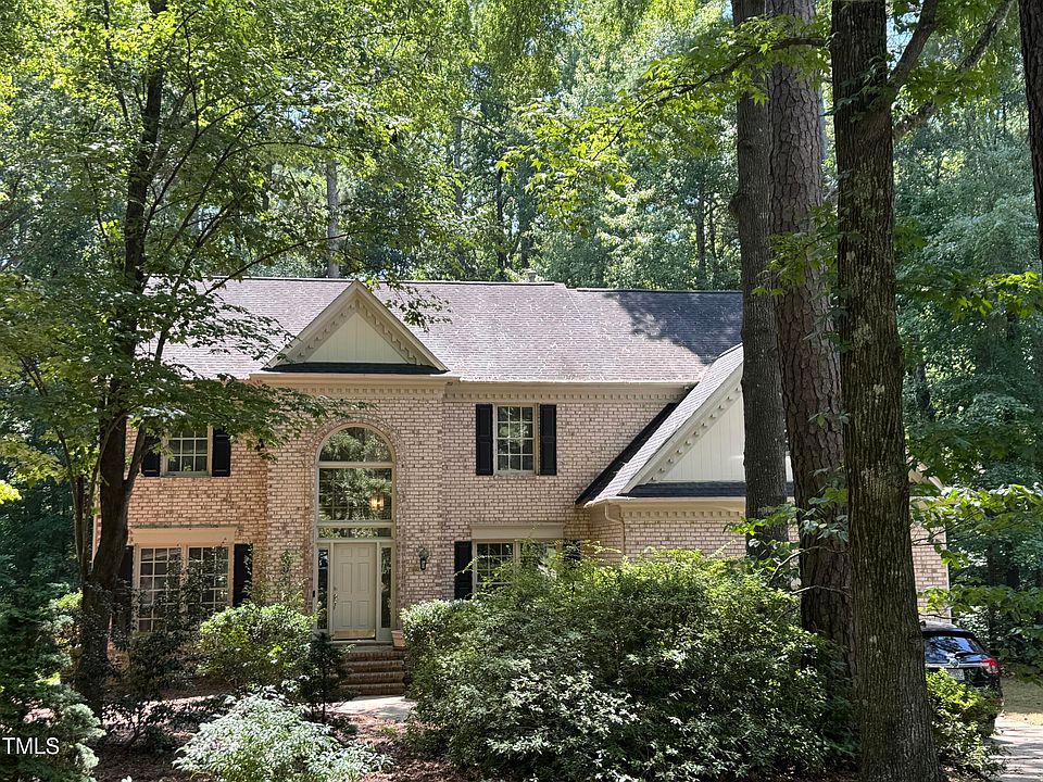 2nd image of 206 Duncan Hill Ct