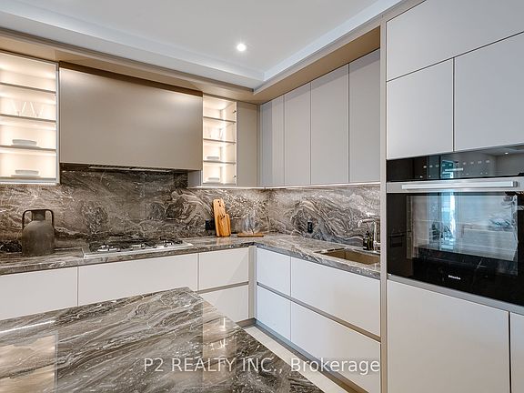 4th image of 2 Forest Hill Rd #208