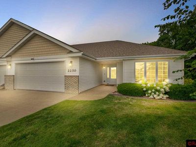 2250 Saint John Ct, North Mankato, MN, 56003
