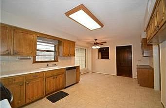5th image of 35 E 106th St