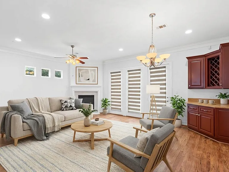 3006 McCulloch Cir — Photo 3