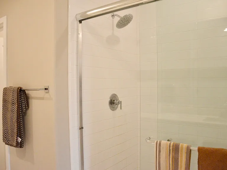 7911 Belluno Way — Photo 15