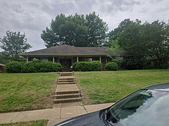2nd image of 5504 Coronado Dr