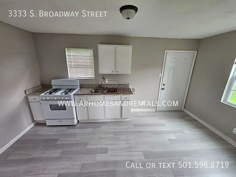 3333 Broadway St — Photo 4