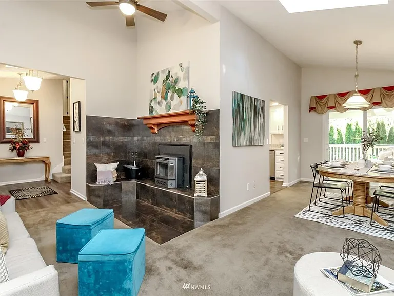 Living room, Dining room with access to Spacious deck