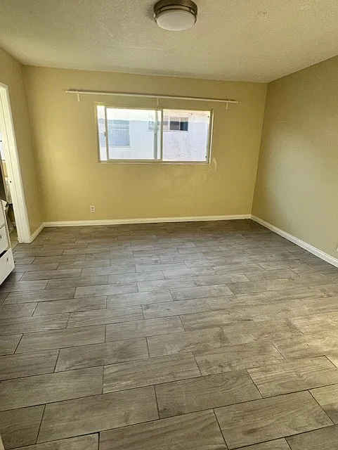 3 bed, 1300 sqft, $2,995 — Photo 3