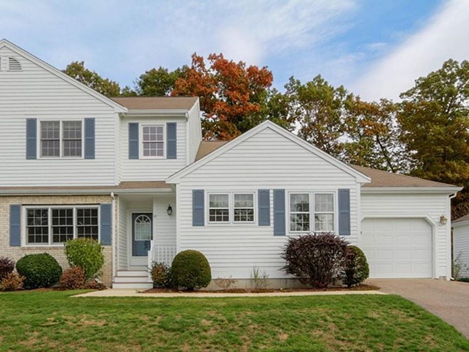 1st image of 10 Crab Apple Ln