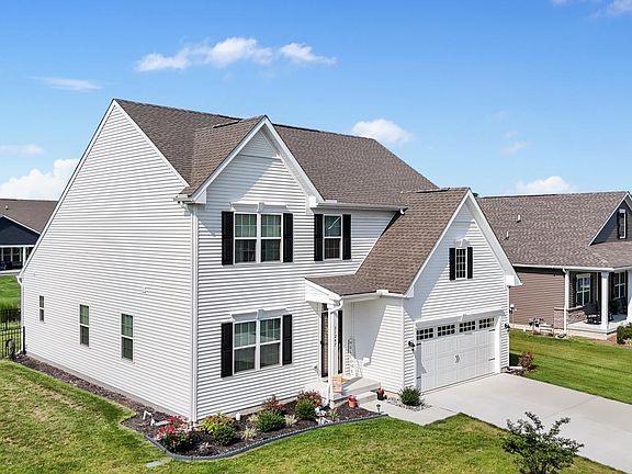 3rd image of 31247 Kirkwood Dr