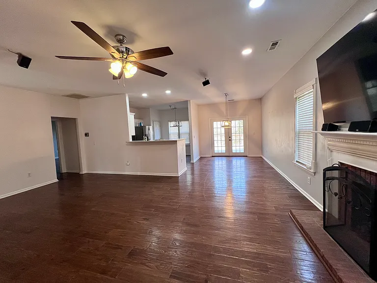 2375 Curecanti Ct — Photo 5
