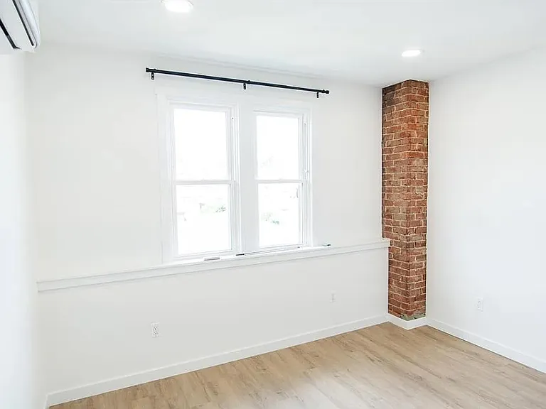 325 Strouse Ave #A — Photo 5