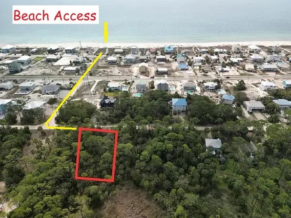 673 E Pine Ave, Eastpoint, FL 32328