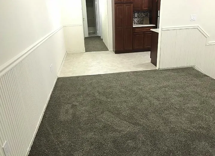 2 bed, 850 sqft, $2,100 — Photo 3