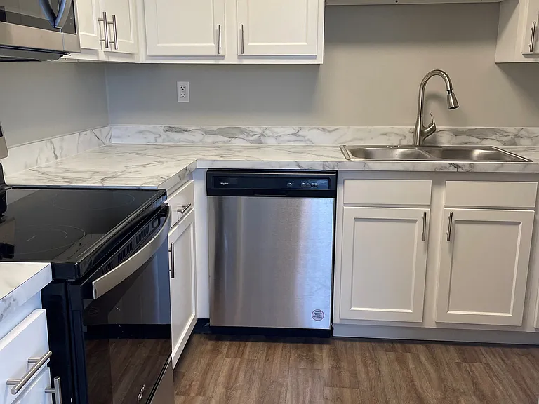 Huntley Ridge East — Photo 42