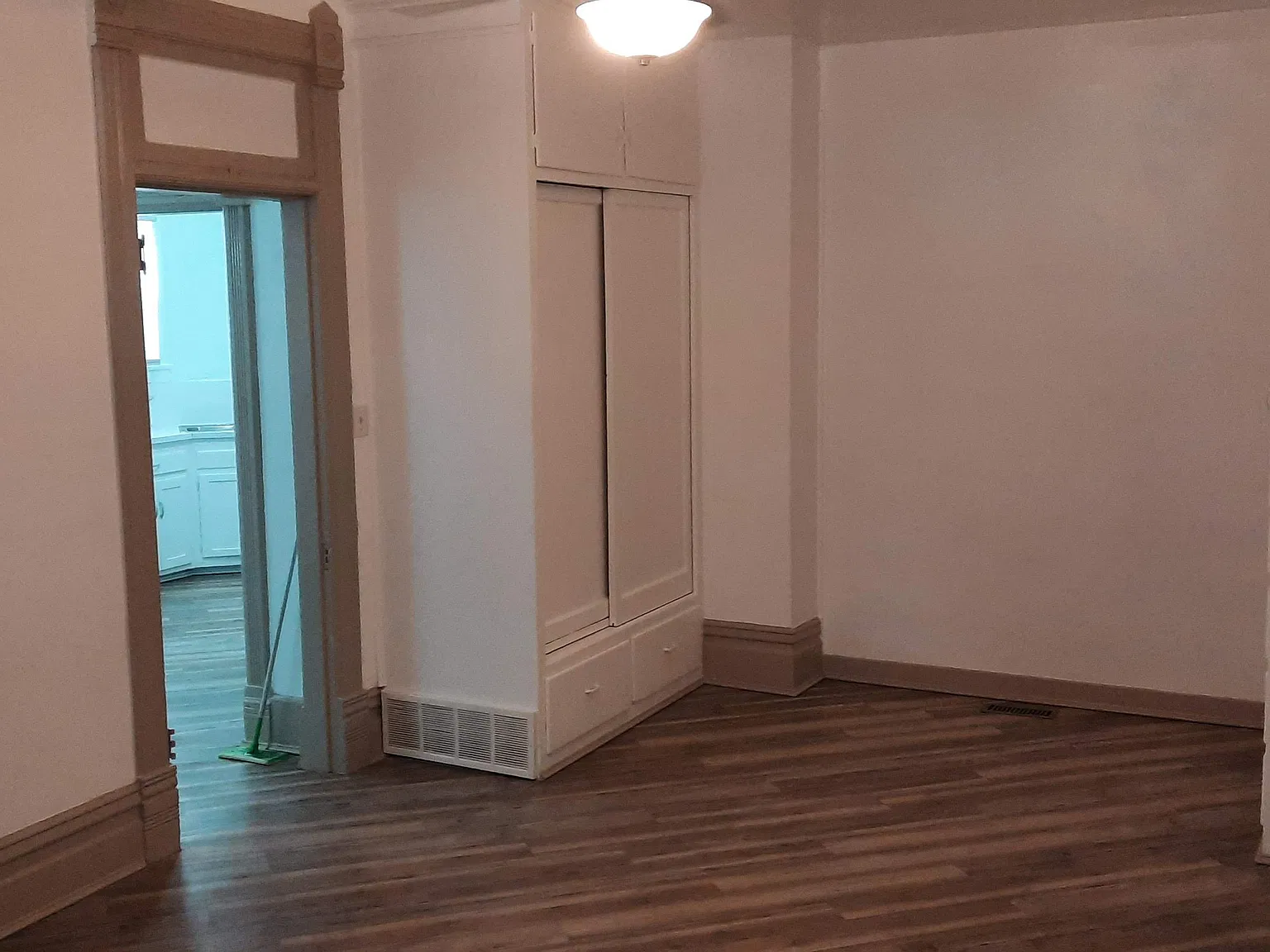 2 bed, 825 sqft, $1,575 — Photo 3