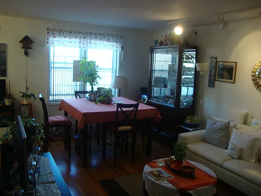 Sold by Dom Realty of NY | media 9