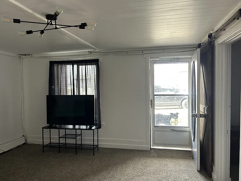 1015 Pine Ave #1 — Photo 12