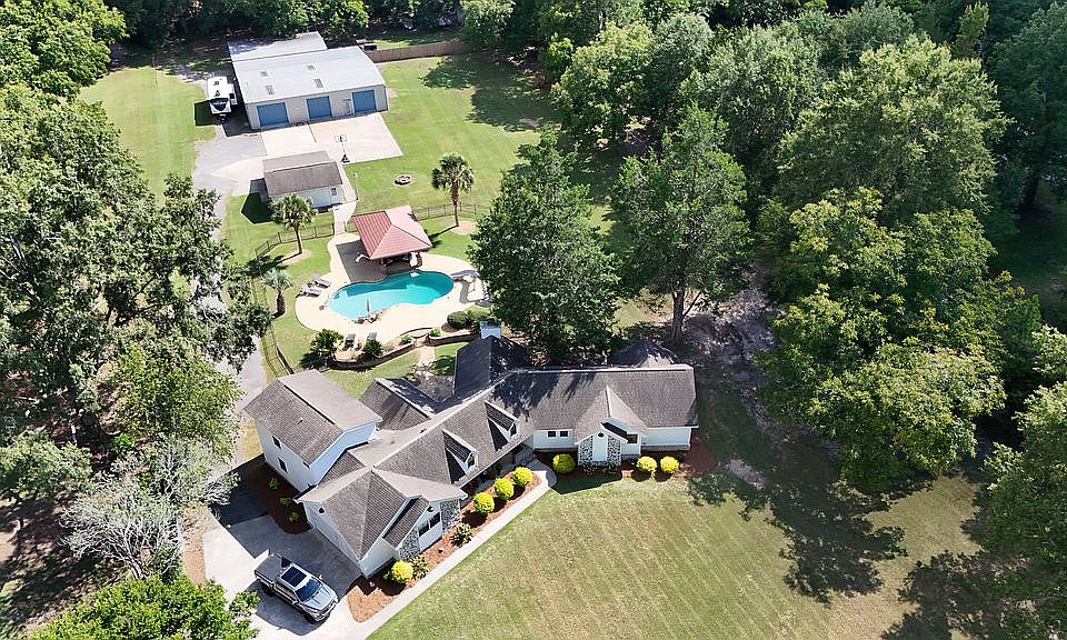 1st image of 102 N Tamie Cir