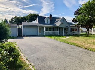 303 E View Ave, Cranston, RI 02920