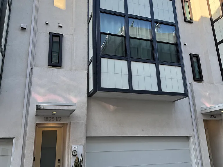 1825 1/2 Alsace Ave — Photo 38