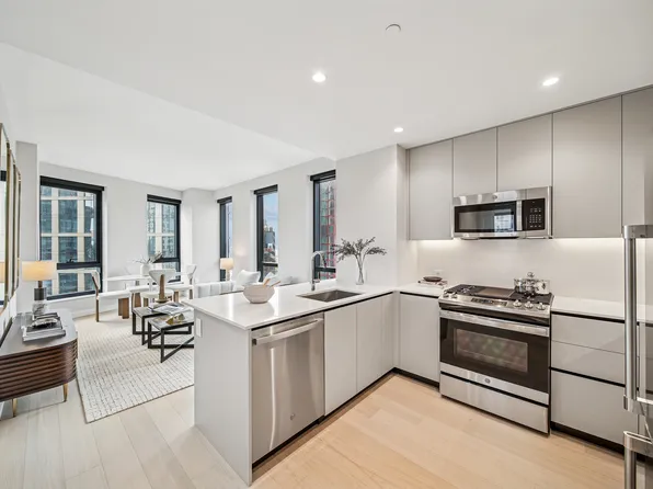 567 Fulton Street 19L image 1 of 12
