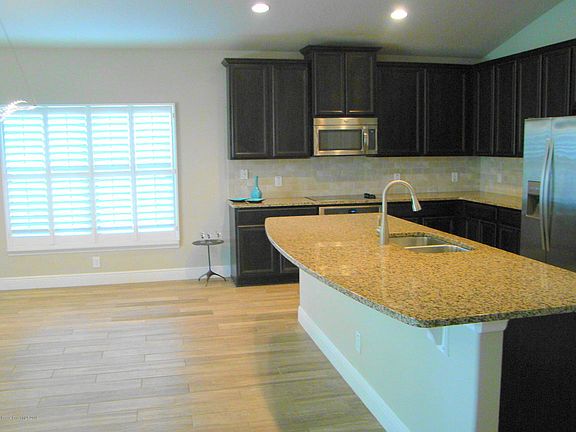 5th image of 614 Mission Bay Dr
