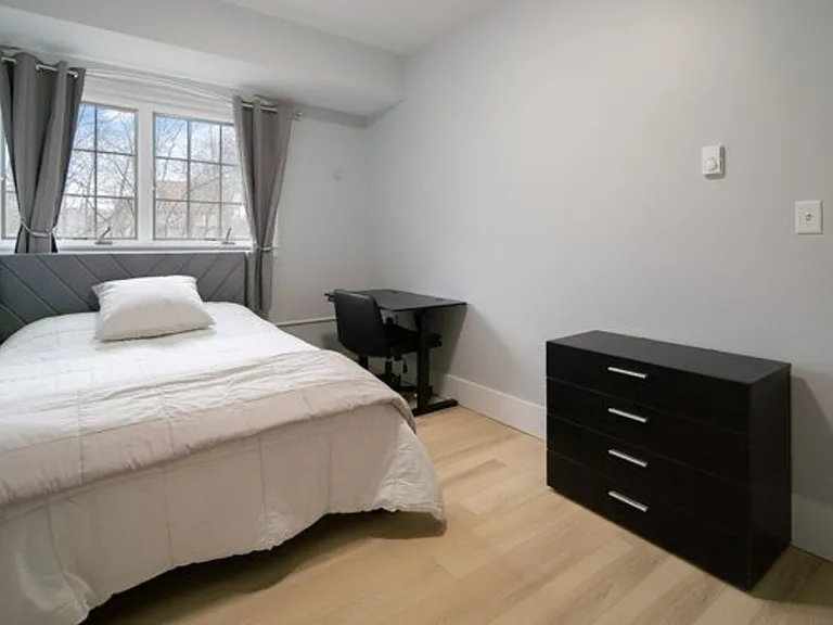 504 Stewart Ave — Photo 213