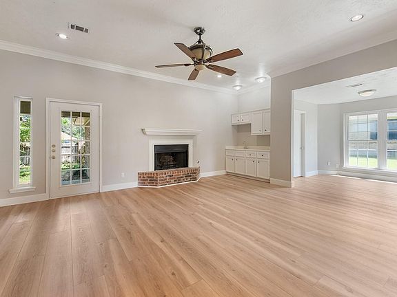 2nd image of 4611 Harrow Ct