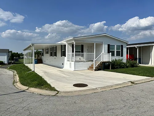 5104 W Augusta Blvd #133 Photo 1