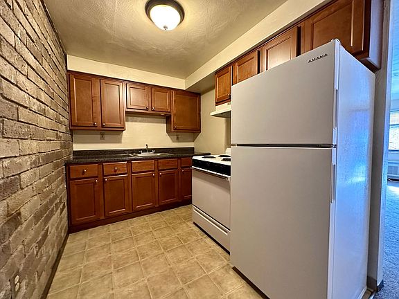 2nd image of 307 Kellywood Mnr #0