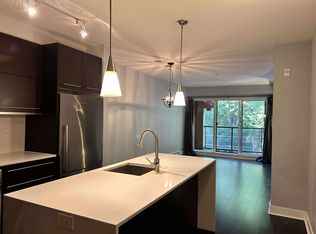 2020 W 12th Ave #308, Vancouver, BC V6J 0C5