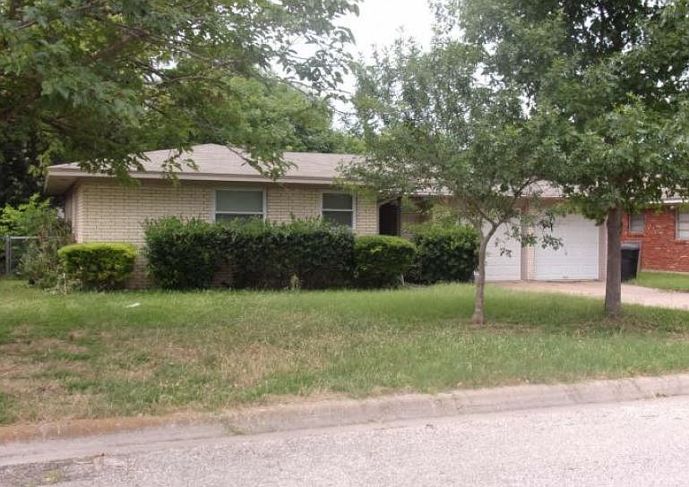 1st image of 3017 Shady Hill Dr