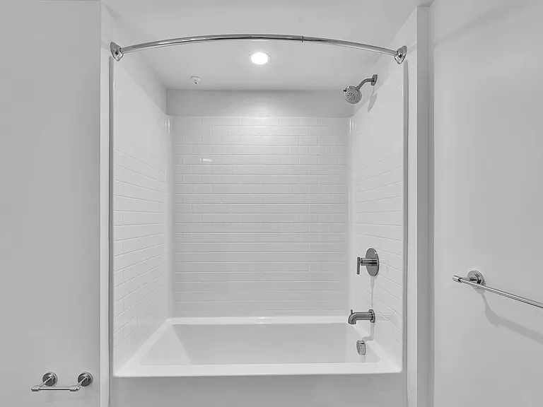 1240 Magnolia Ave #103 — Photo 17