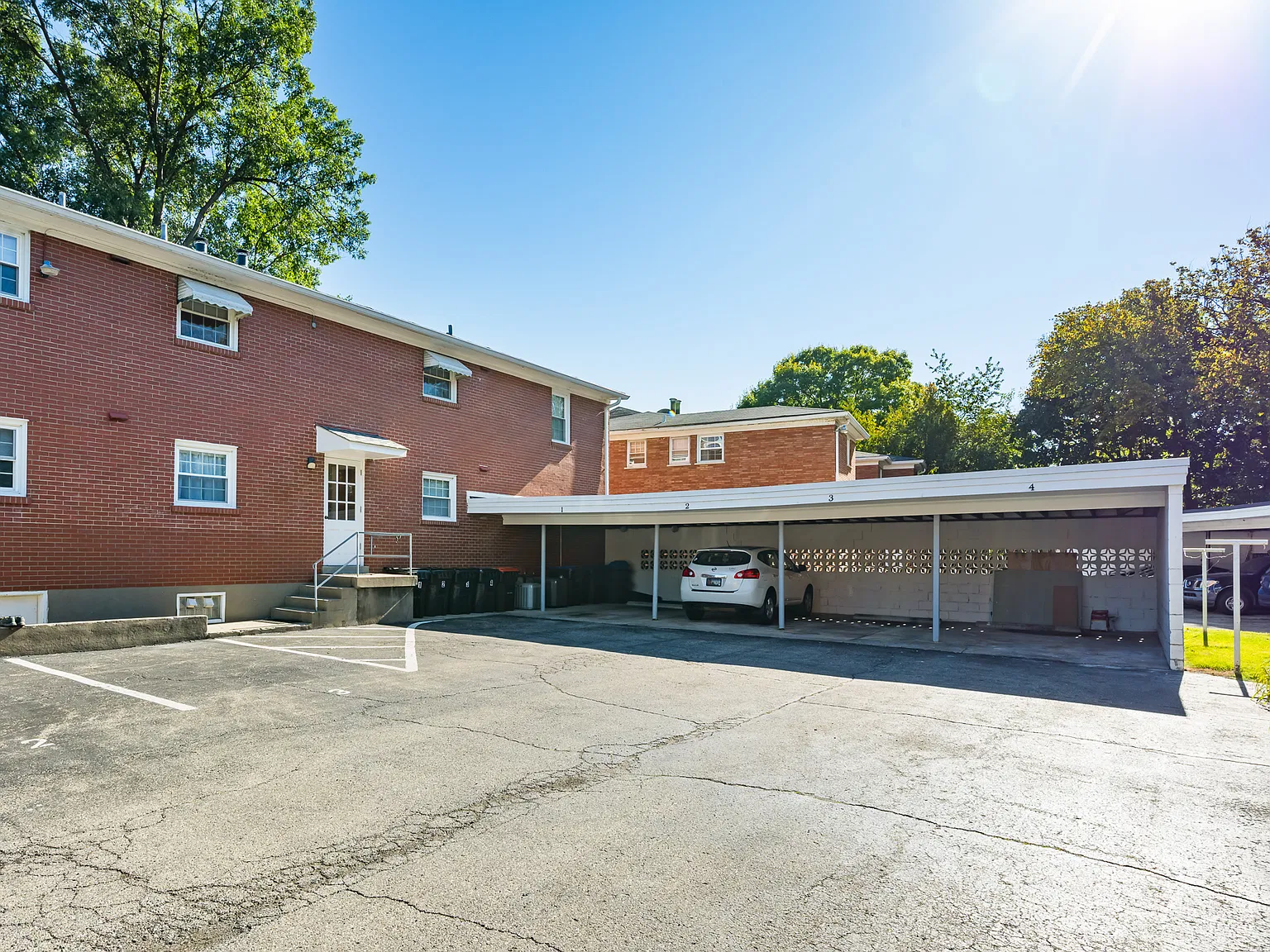 3 bed, 1150 sqft, $1,600 — Photo 3