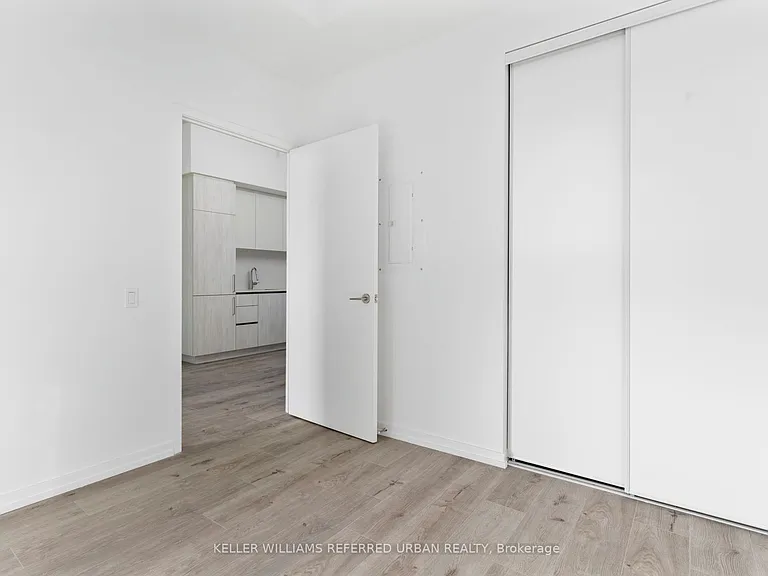 7890 Jane St #2910 — Photo 24