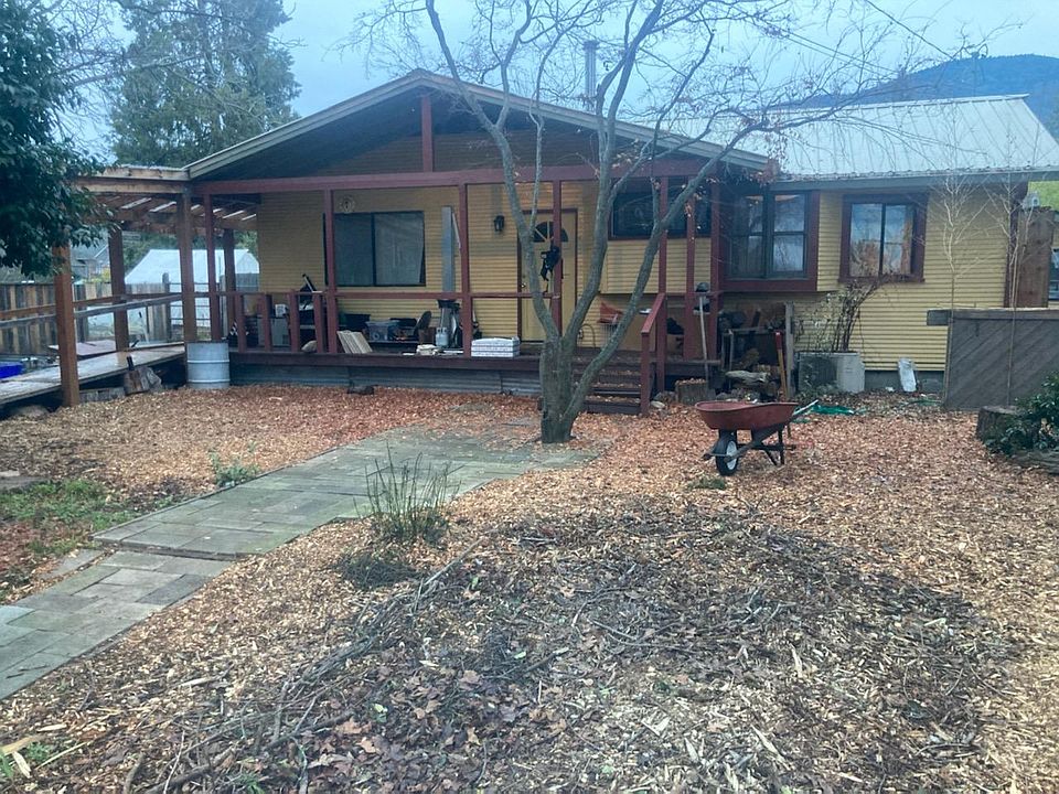 1st image of 130 Orange Ave