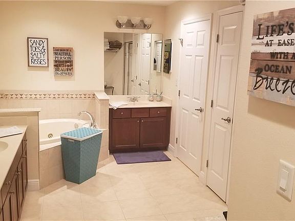 4th image of 7296 Marathon Dr APT 606