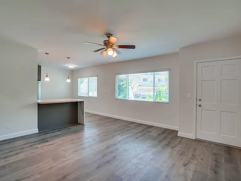 544 Evergreen St — Photo 19
