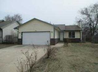911 E 54th St S, Wichita, KS 67216