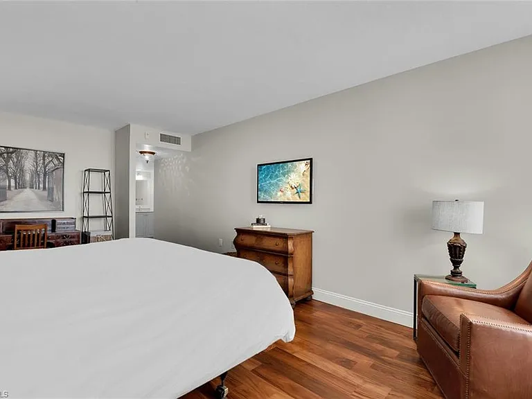 3115 Gulf Shore Blvd N #412S — Photo 16