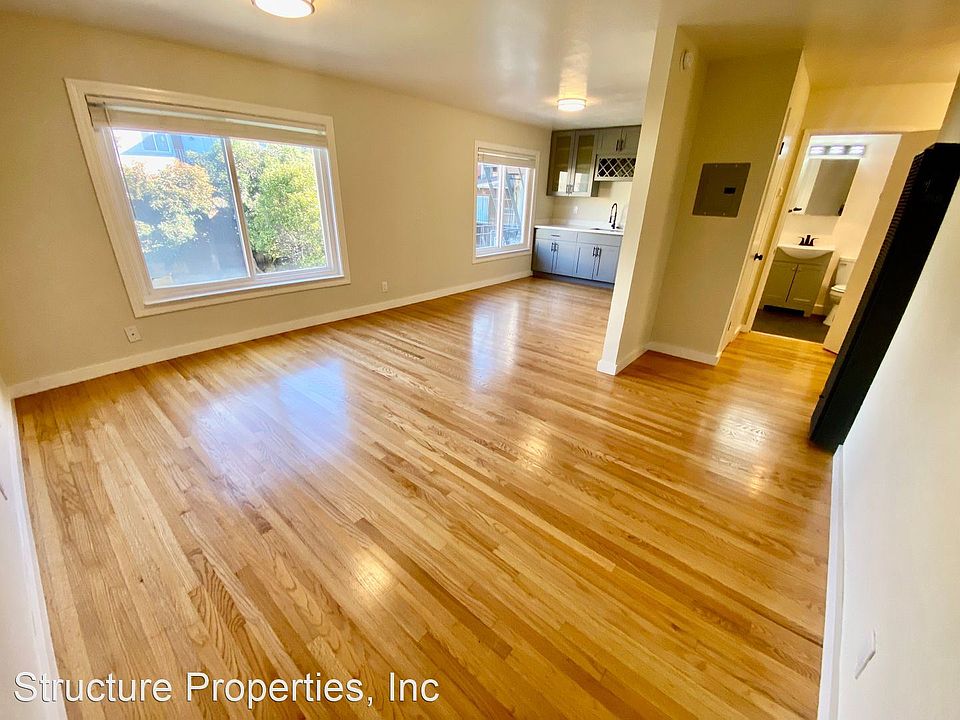 1st image of 3010 Buchanan St #3