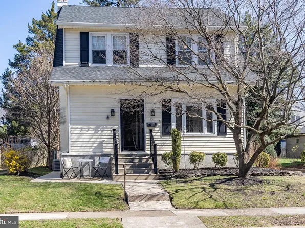 18 E Summerfield Ave, Collingswood, NJ 08108