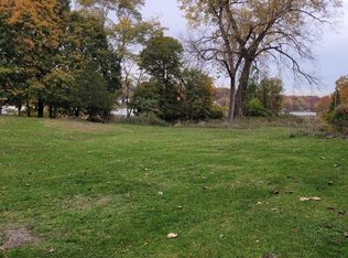 249 Kings Ferry Rd, Verplanck, NY 10596